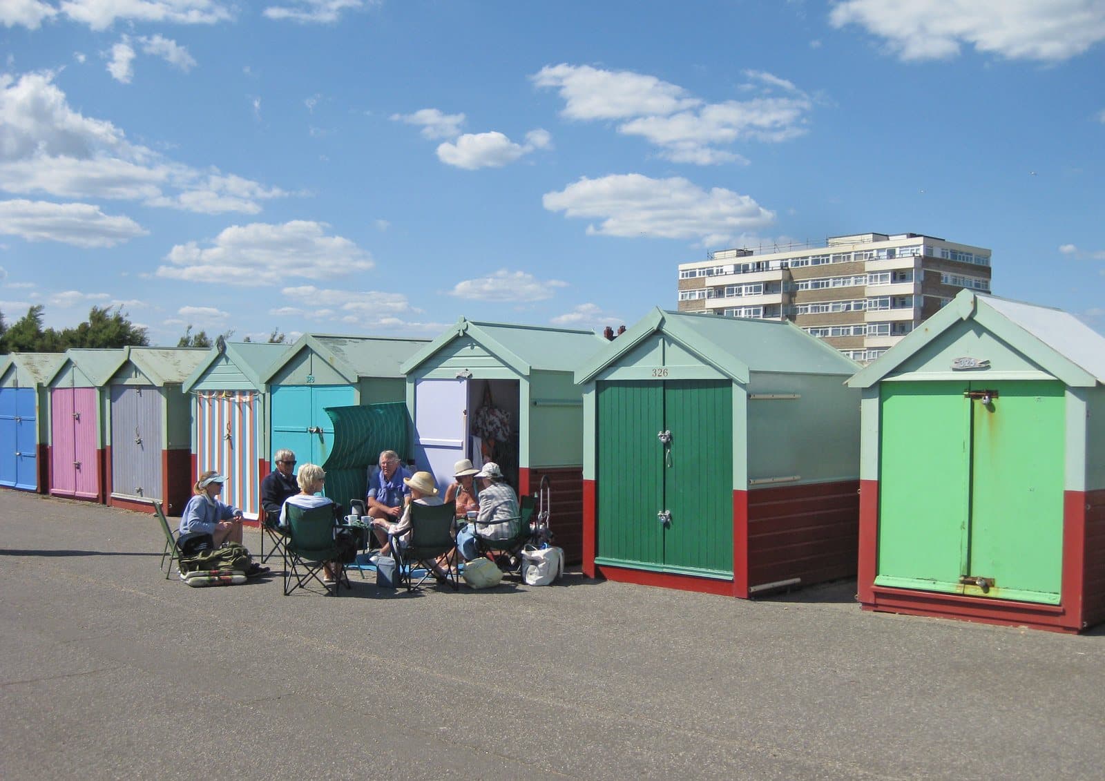 Hove , beach huts - geograph.org.uk - 6545663